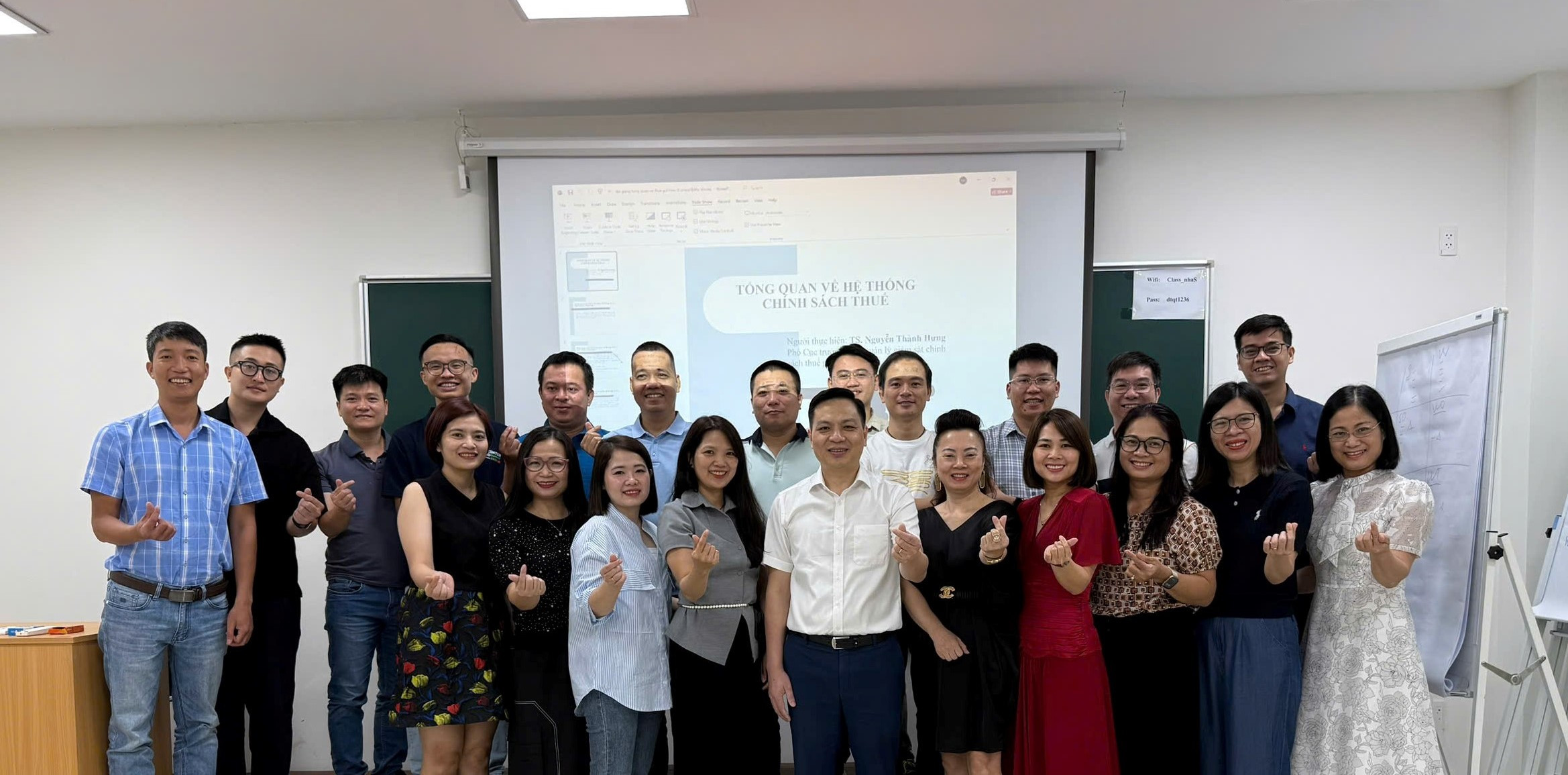 Báo cáo chuyên đề thực tế: “Các giải pháp về thuế, phí, lệ phí và tiền thuê đất nhằm hỗ trợ doanh nghiệp, người dân giai đoạn 2020–2025”