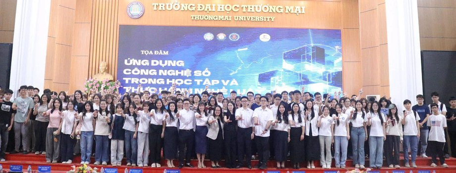 Tọa đàm “Ứng dụng công nghệ số trong học tập và thực hành nghề Luật”