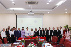 LỄ KÝ KẾT BIÊN BẢN GHI NHỚ HỢP TÁC GIỮA HỌC VIỆN TÒA ÁN VÀ TRƯỜNG ĐẠI HỌC THƯƠNG MẠI