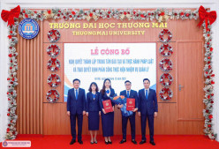 LỄ CÔNG BỐ NGHỊ QUYẾT THÀNH LẬP TRUNG TÂM ĐÀO TẠO VÀ THỰC HÀNH PHÁP LUẬT